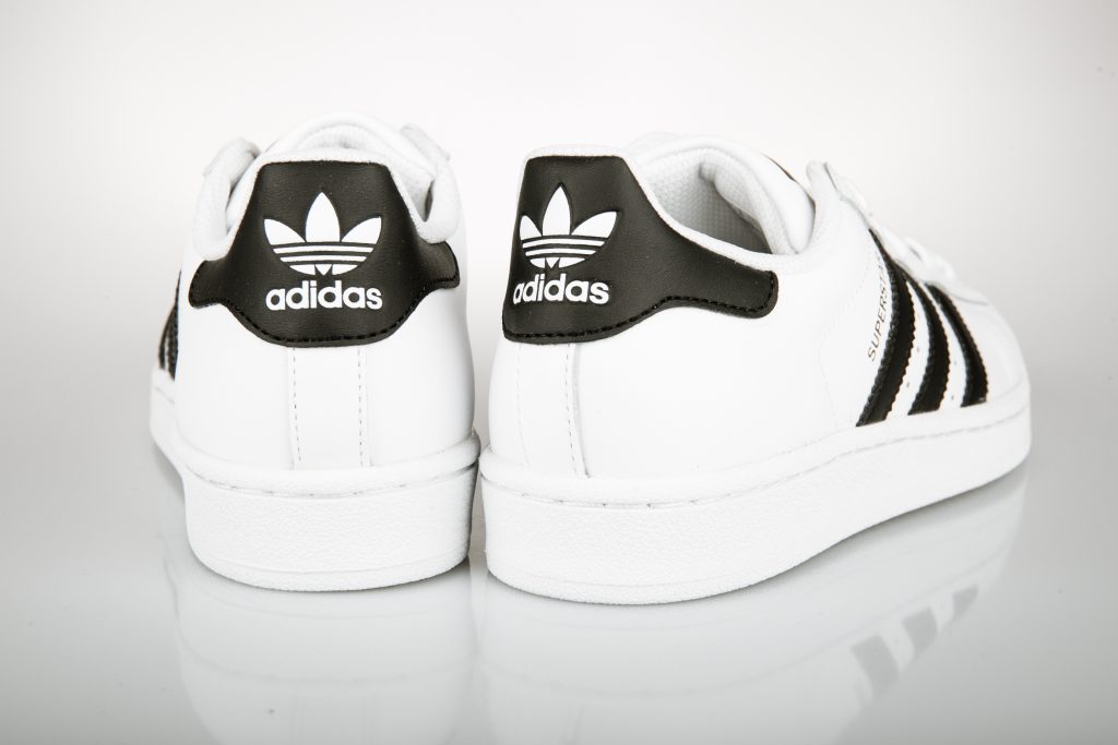Mes cliente profesional Adidas Superstar: cómo saber si estás comprando una falsificación