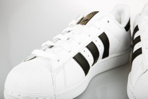 Adidas falsas best sale